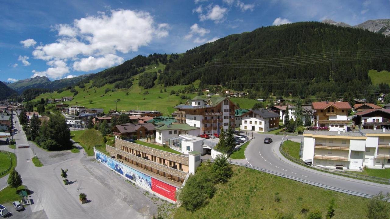 Hotel Nassereinerhof Sankt Anton am Arlberg Exterior photo